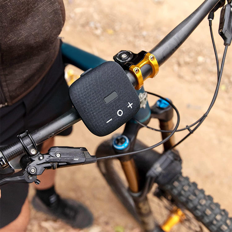 Wireless portable battery speaker