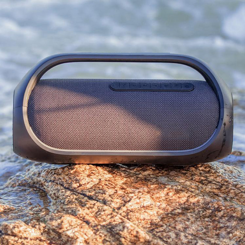 Outdoor retro portable battery speaker