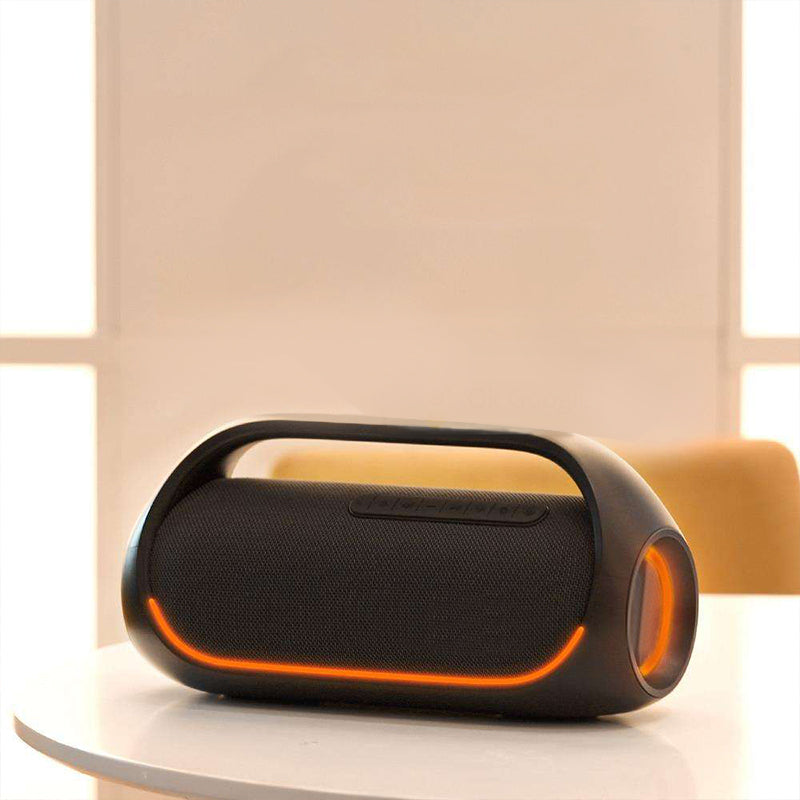 Outdoor retro portable battery speaker