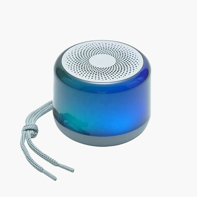 Lightweight and portable battery speaker