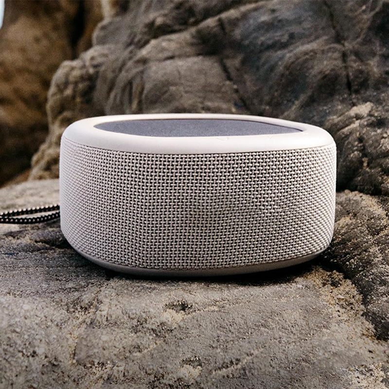 Small waterproof bluetooth solar speaker