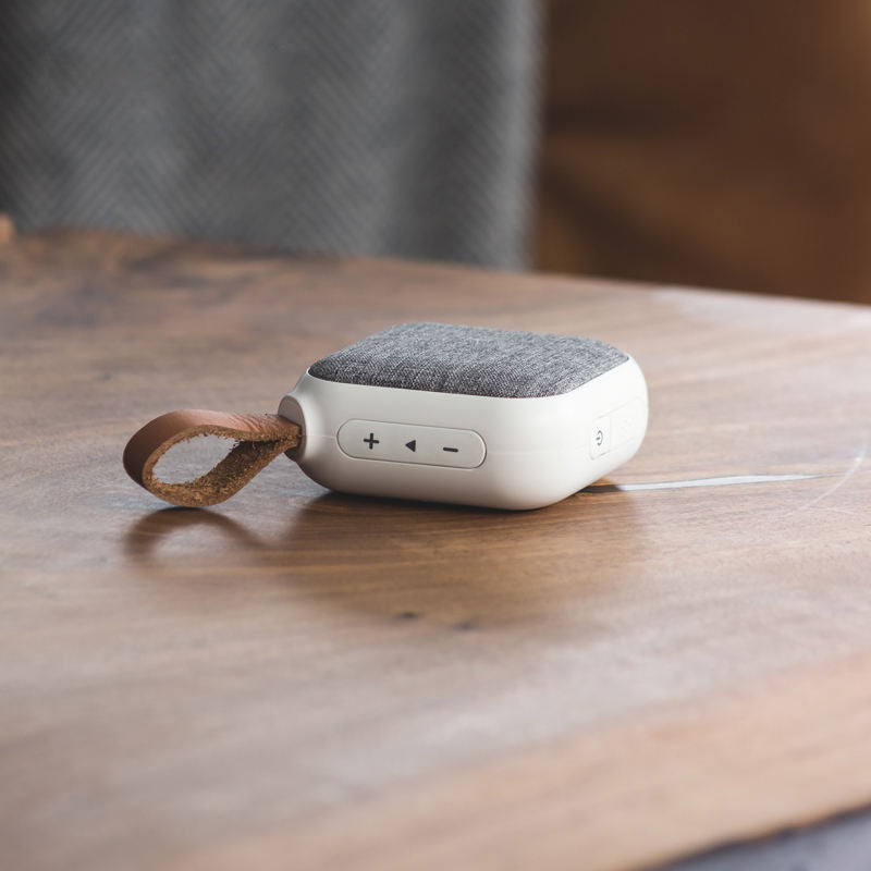 Portable wireless subwoofer speaker