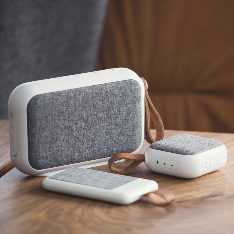 Portable wireless subwoofer speaker