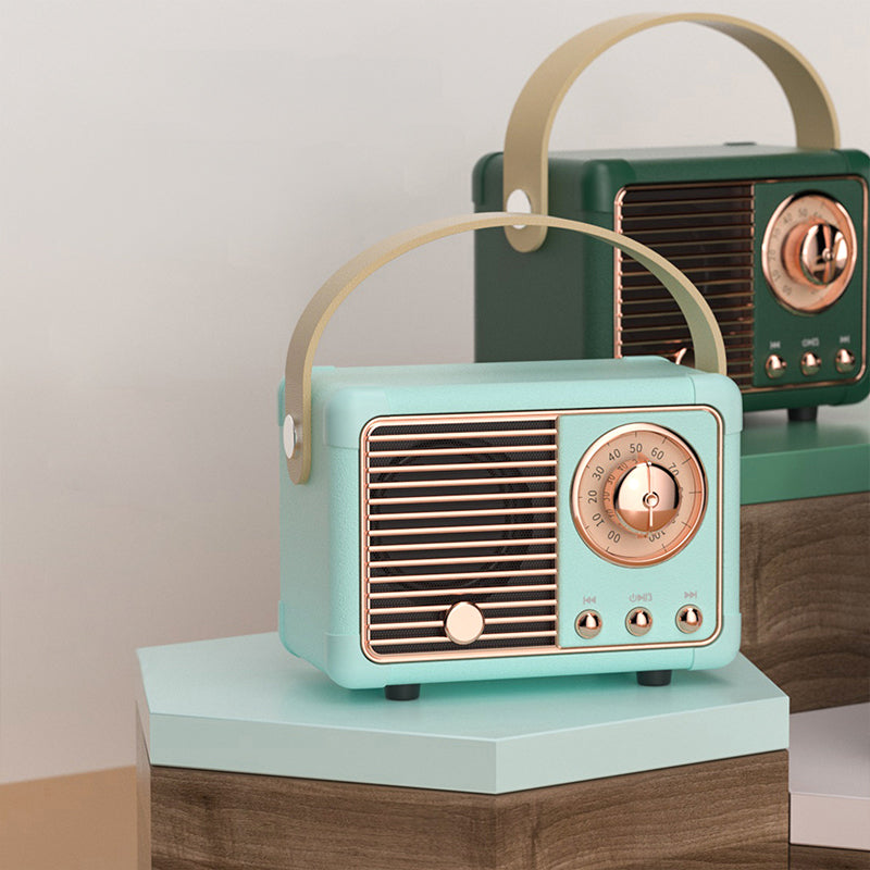 Radio shaped wireless subwoofer speaker